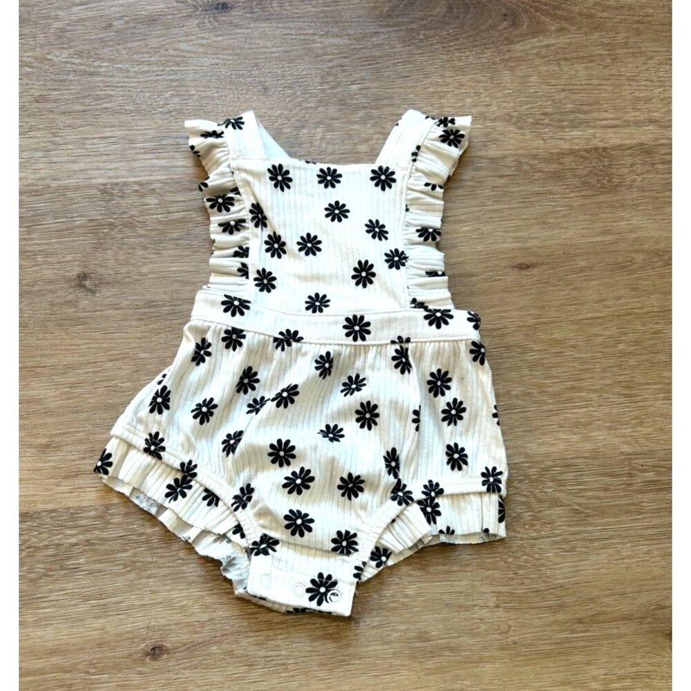 NEW Baby Girls' Ruffle Romper - Cat & Jack 0-3M: Floral Pattern, Adjustable Stra